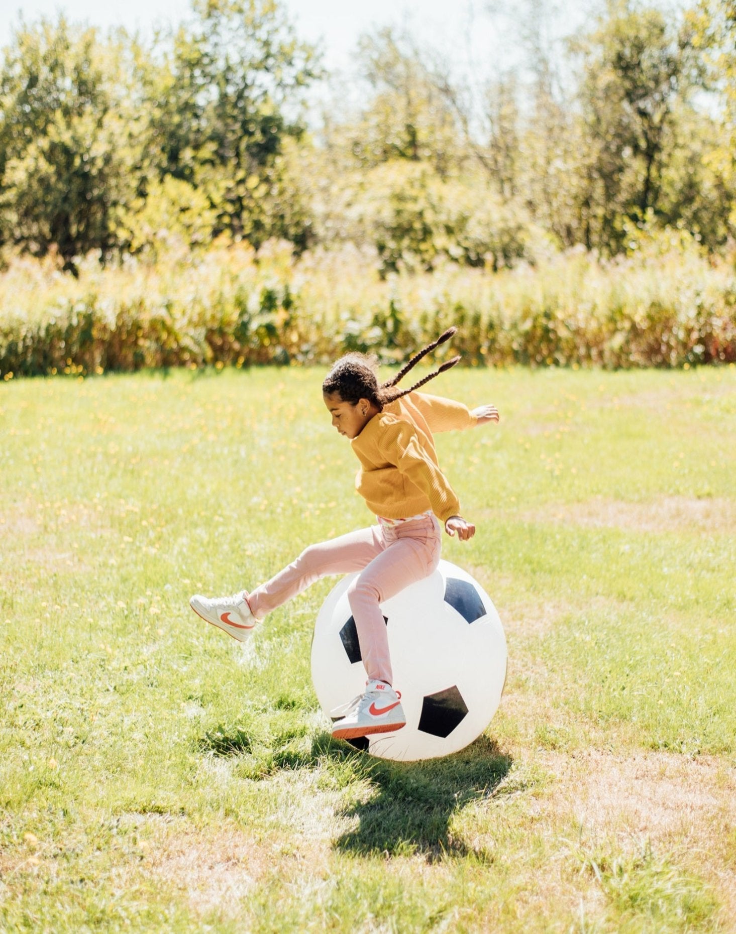 Bijou XL Ultimate Bounce Soccer Ball