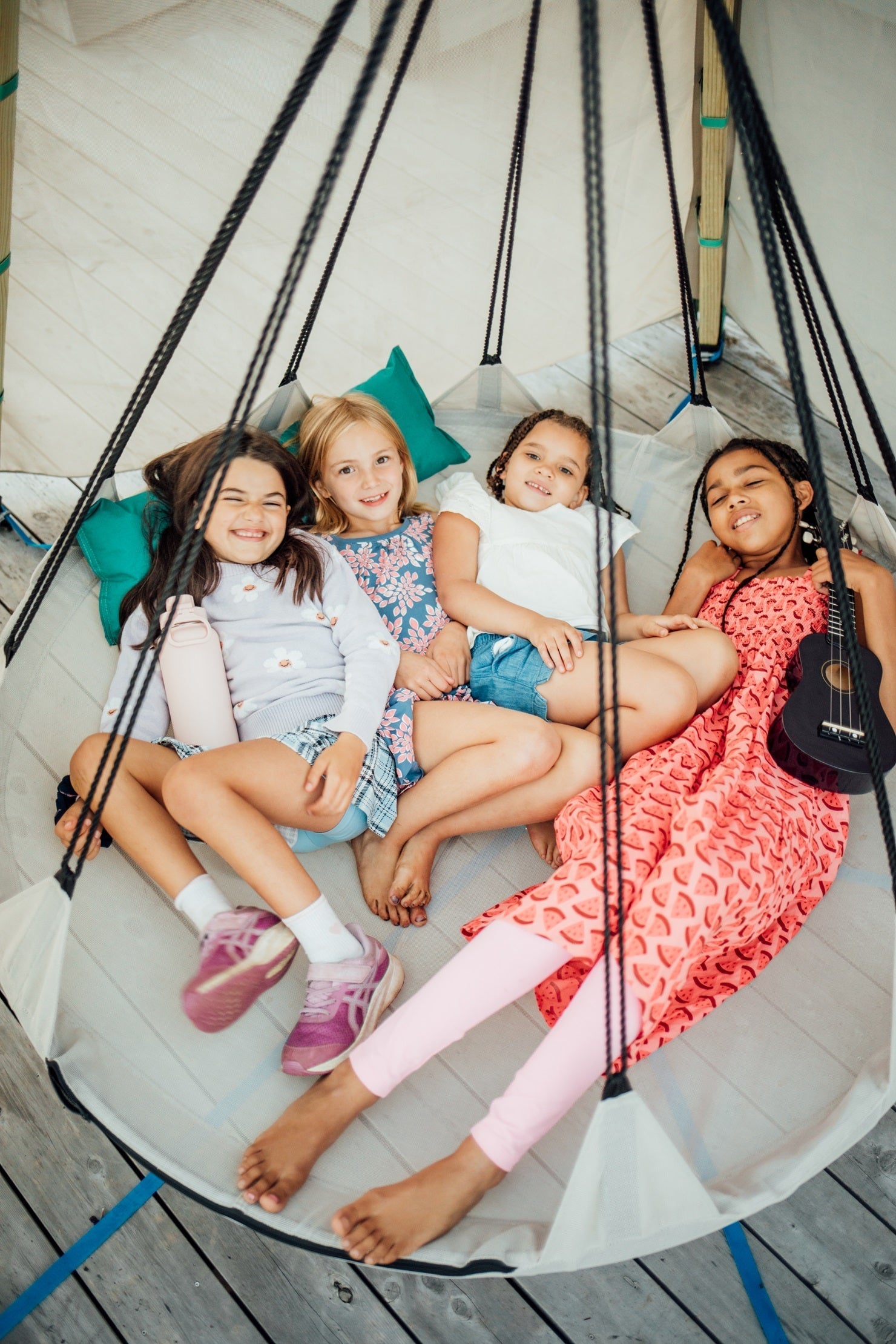 Bijou Build Nest Swing