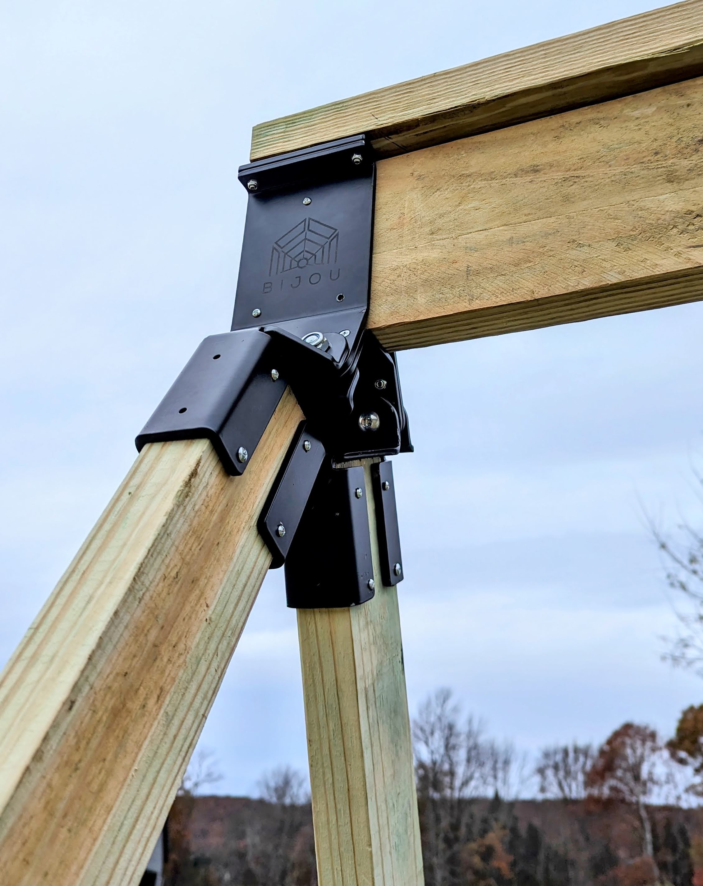 Bijou Build Swing Arm Attachment