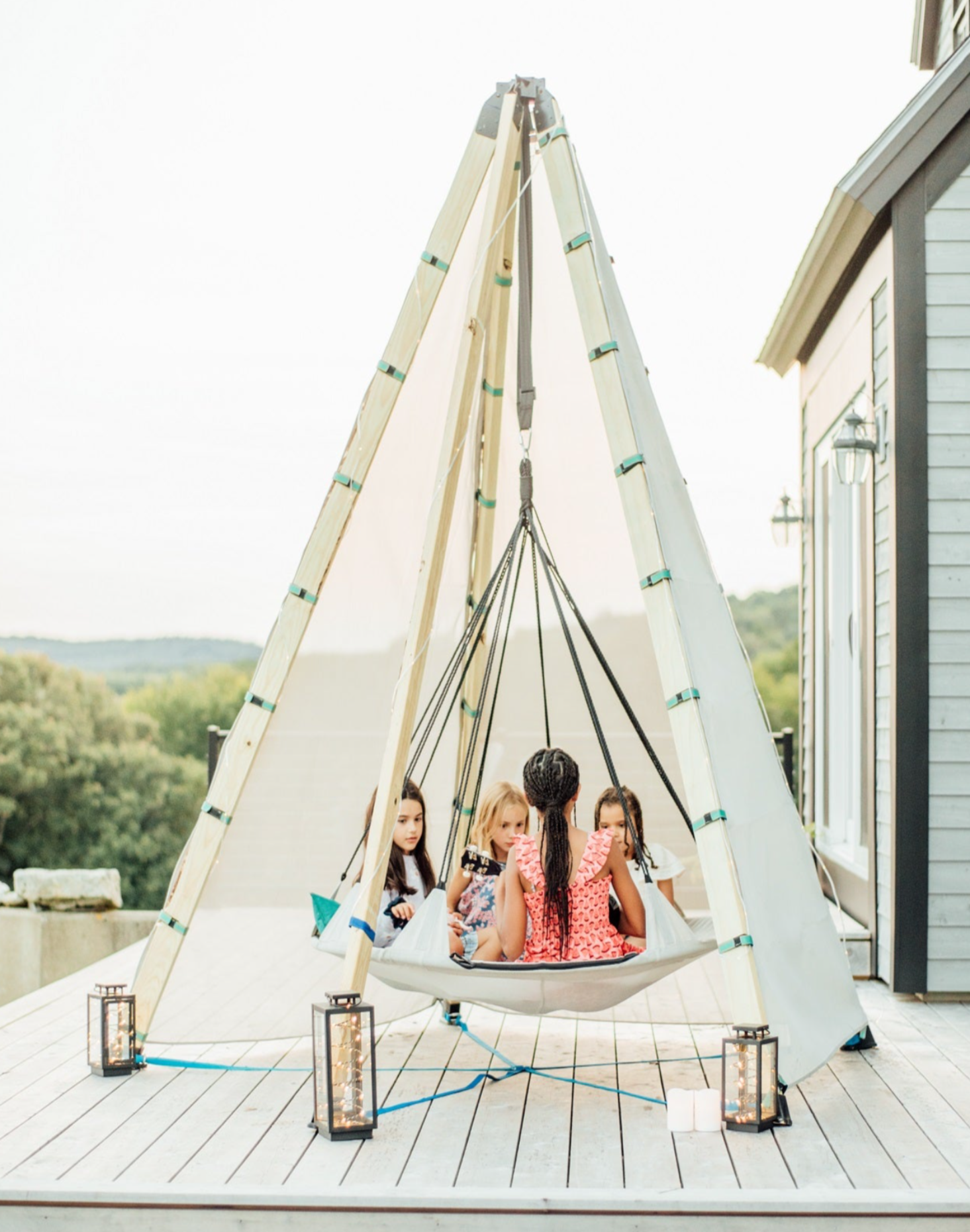 Bijou Build Nest Swing