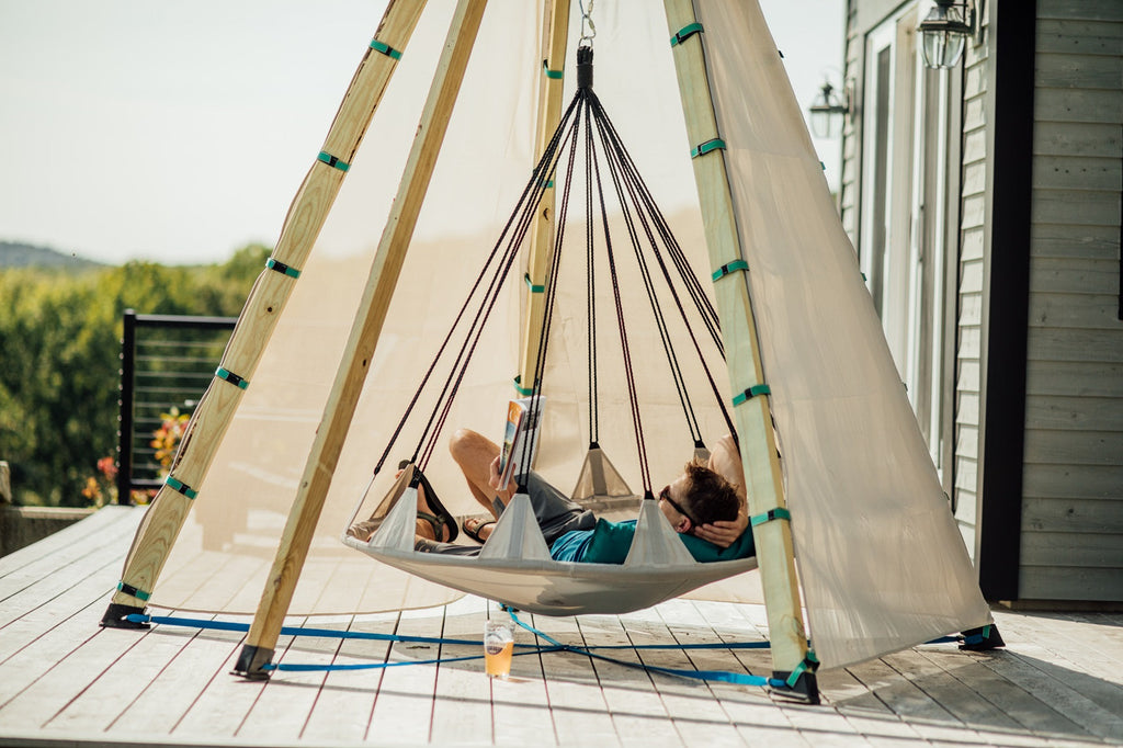 Bijou Build Nest Swing